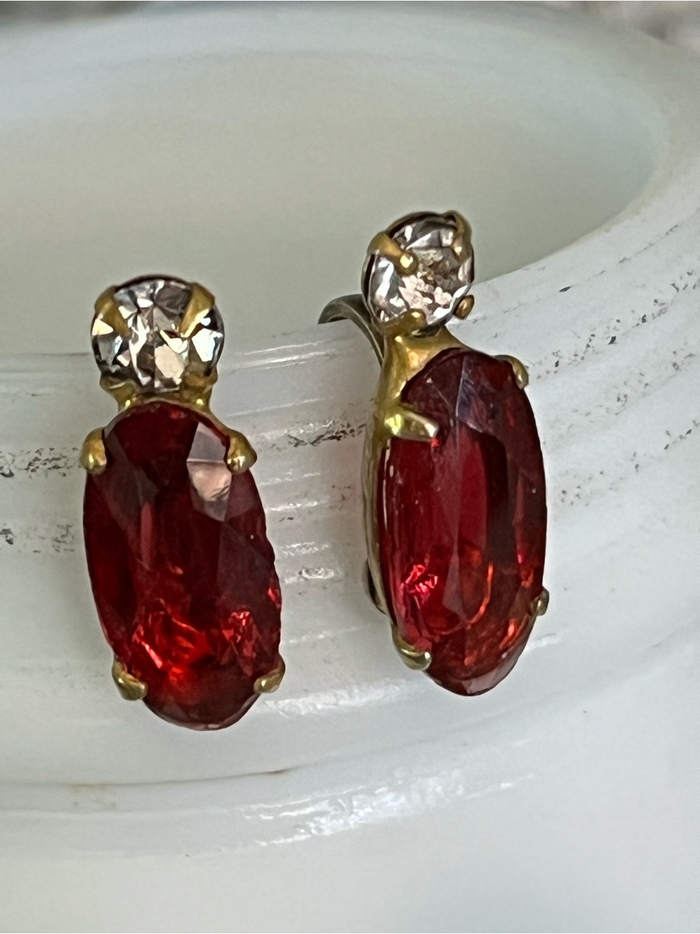 Vintage Gold-Tone Red Stone Screw-Back Earrings – Statement Earrings